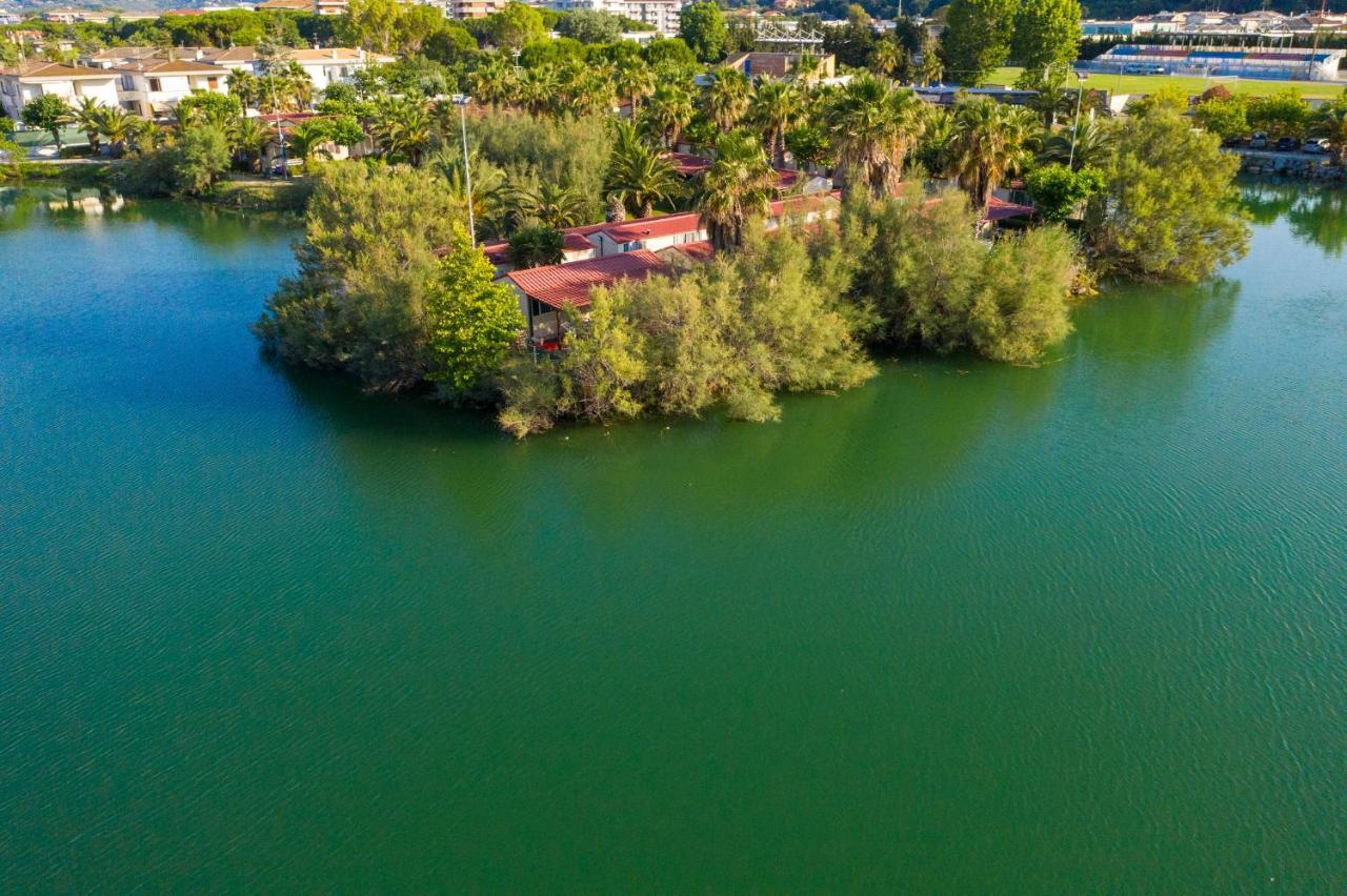 Village Lake Placid Silvi Marina Exterior foto